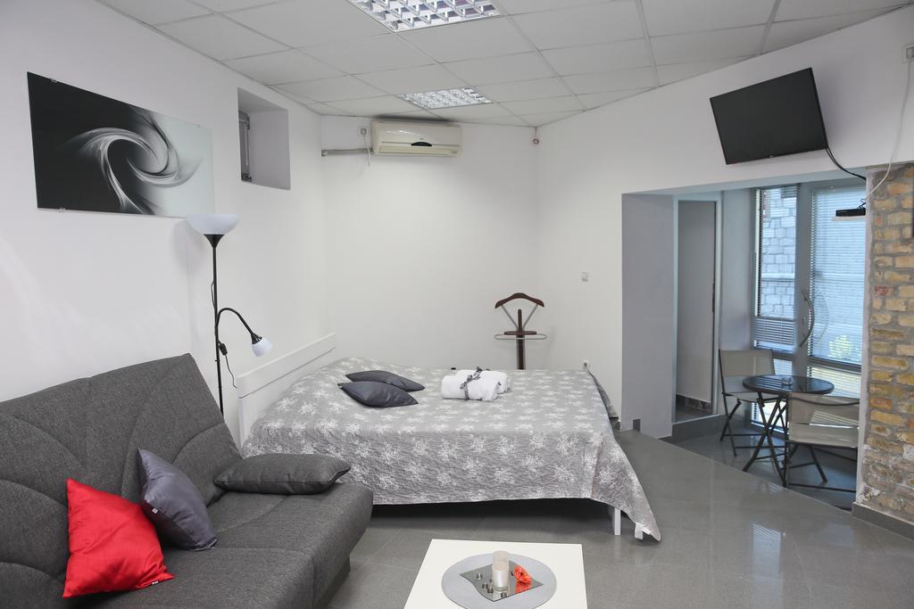 Apartments Qualitas โกตอร์ ภายนอก รูปภาพ