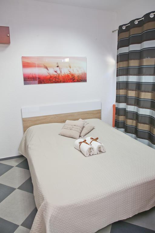 Apartments Qualitas โกตอร์ ภายนอก รูปภาพ